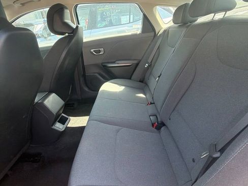 Used 2025 Kia K4 FWD image 5