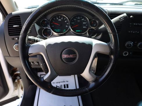 Used 2009 GMC Sierra 2500 SLT AWD/4WD image 13