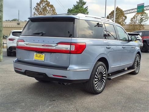Used 2020 Lincoln Navigator Black Label w/ Cargo Convenience Package image 2