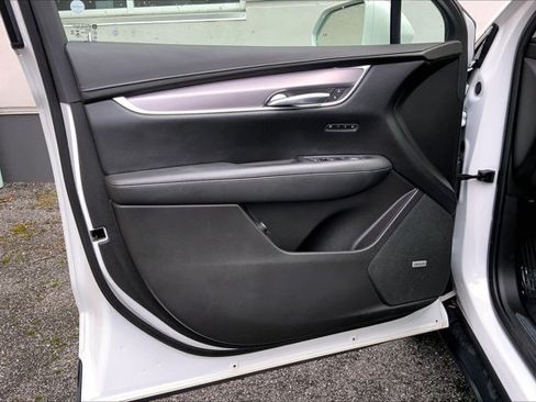 Used 2019 Cadillac XT5 Luxury FWD image 23