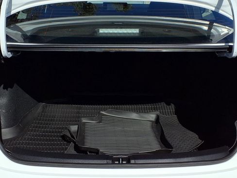 Certified 2024 Toyota Corolla SE w/ SE Premium Package image 21