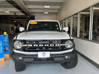 Certified 2023 Ford Bronco Outer Banks w/ Sasquatch Package