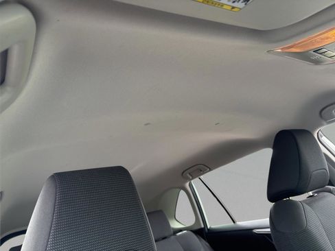 Certified 2020 Toyota RAV4 LE image 34