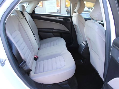 Used 2018 Ford Fusion S image 19