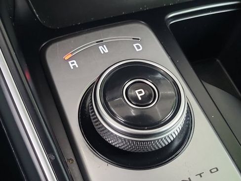 Used 2022 Kia Sorento S FWD image 16