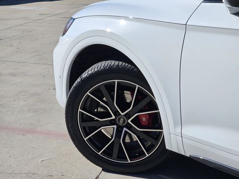 Used 2021 Audi SQ5 Prestige w/ Prestige Package image 5