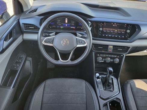 Used 2024 Volkswagen Taos SE FWD image 18