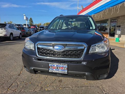 Used 2015 Subaru Forester 2.5i w/ Alloy Wheel Package image 4