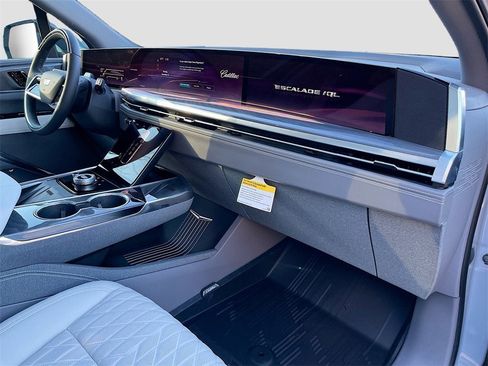 New 2026 Cadillac Escalade IQL Sport 1 image 31