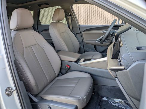 New 2025 Audi Q5 Premium image 10