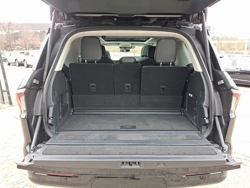 Certified 2025 Lincoln Navigator Reserve AWD/4WD image 29