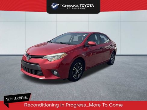 Used 2016 Toyota Corolla LE w/ Driver Convenience Package FWD image 1