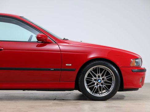 Used 2003 BMW M5 image 28