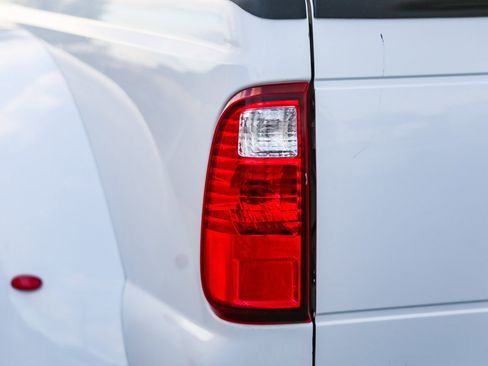 Used 2013 Ford F450 Lariat w/ Lariat Ultimate Pkg image 7