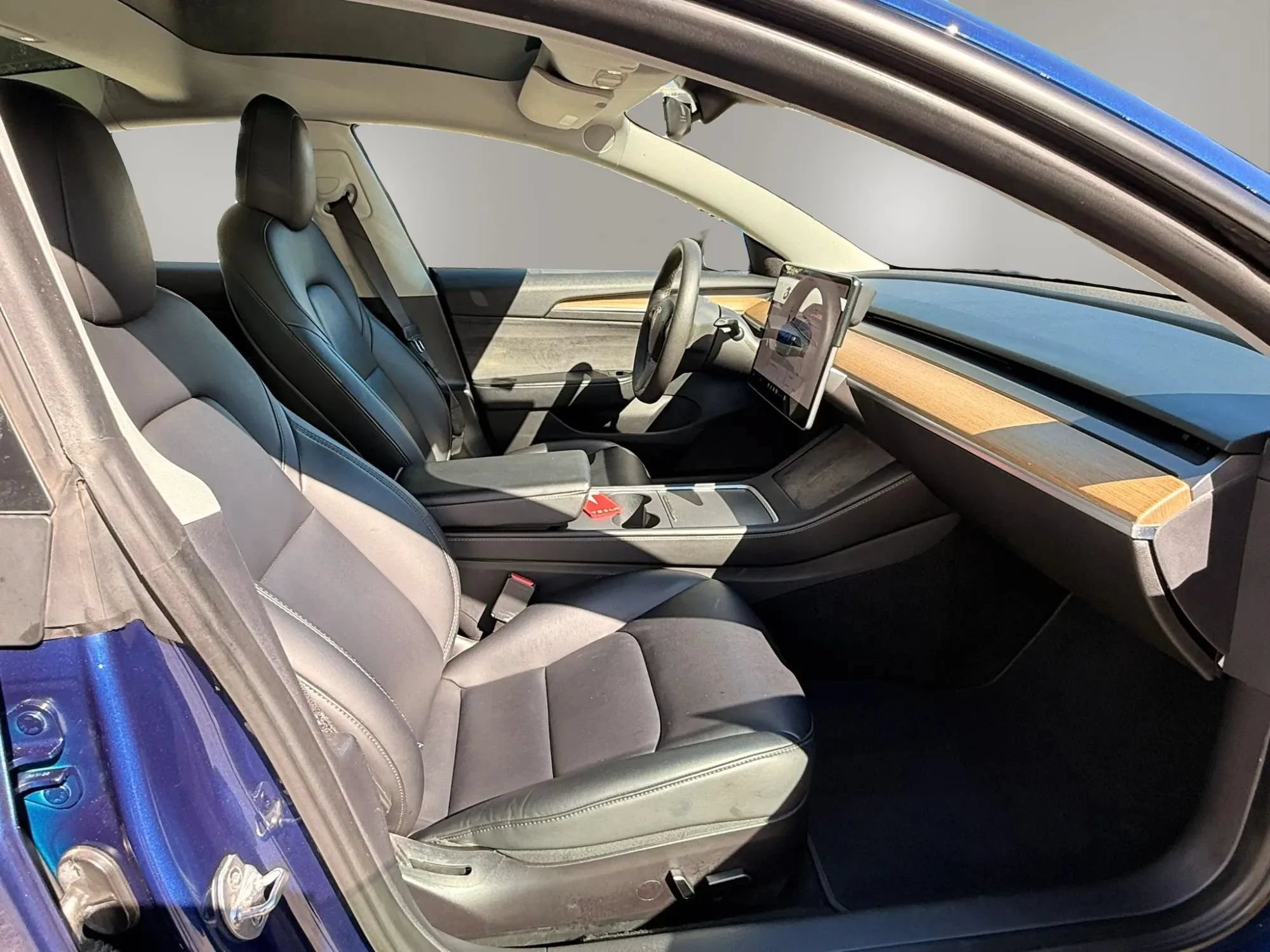 Used 2022 Tesla Model 3 RWD image 15