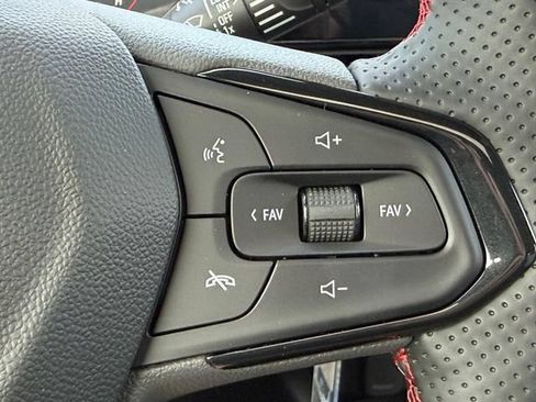 New 2026 Chevrolet Trax RS w/ Sunroof Package FWD image 10