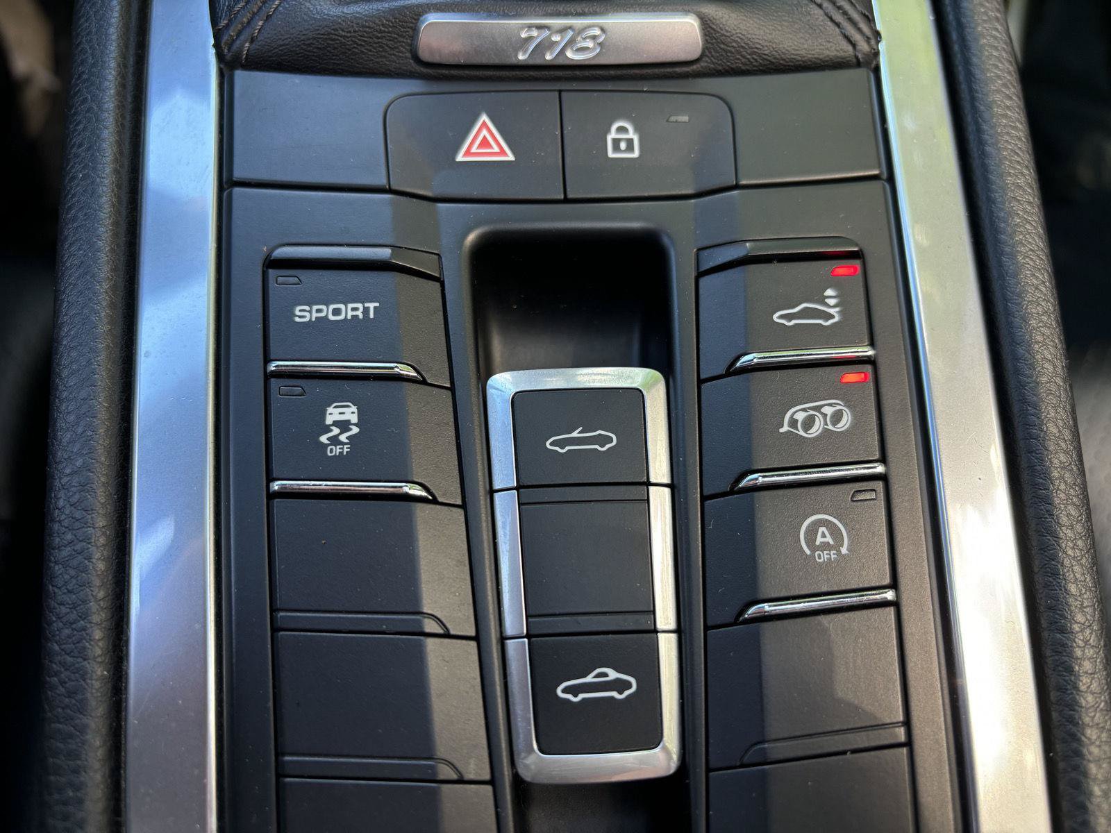 Used 2022 Porsche 718 Boxster S RWD image 10
