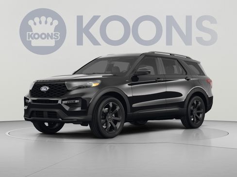 Used 2023 Ford Explorer XLT w/ Equipment Group 202A AWD/4WD image 1
