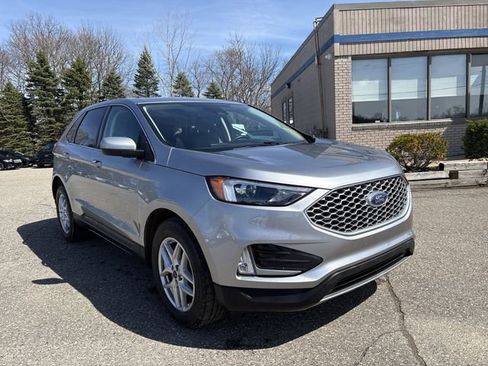 Certified 2023 Ford Edge SEL w/ Convenience Package image 3