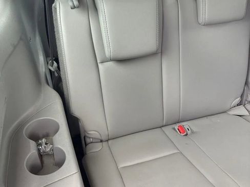Used 2017 Toyota Highlander XLE w/ Protection Package #3 AWD/4WD image 24