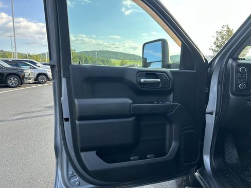 Used 2019 Chevrolet Silverado 1500 Custom w/ Custom Value Package AWD/4WD image 20