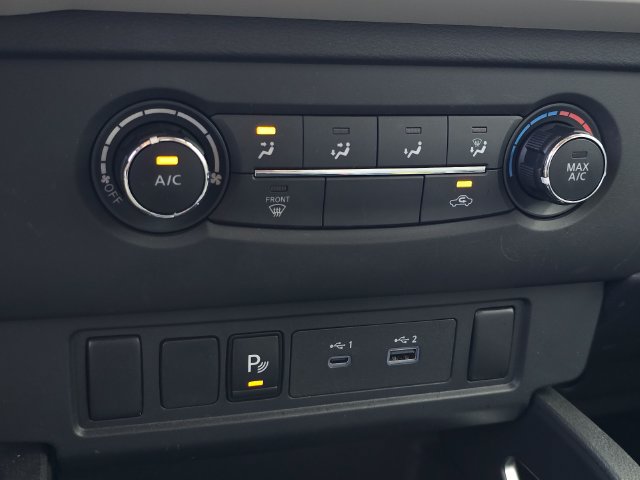 Certified 2025 Nissan Frontier SV AWD/4WD image 16