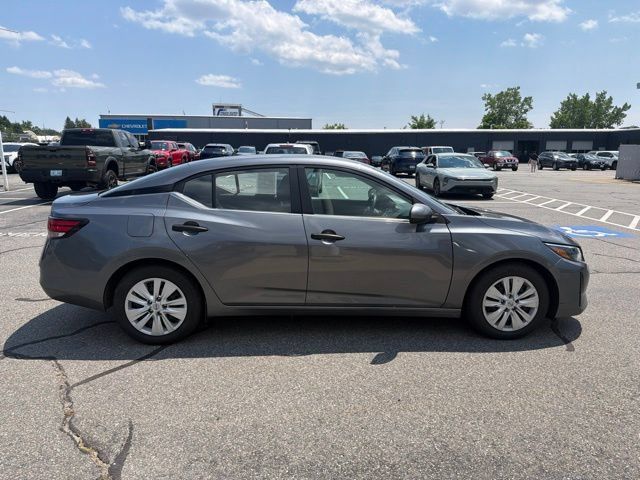 Used 2024 Nissan Sentra S FWD image 4