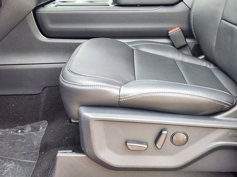 New 2025 Ford Expedition Max Platinum w/ Driver's Package image 23