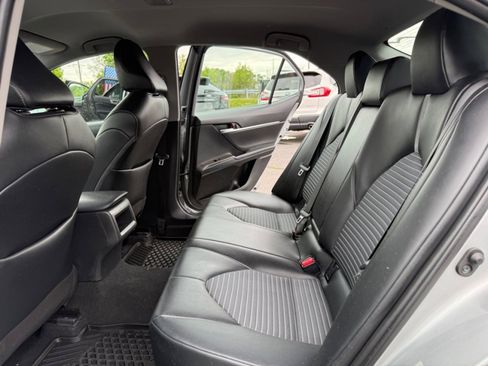 Used 2024 Toyota Camry SE FWD image 28