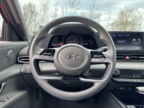 Used 2021 Hyundai Elantra SEL image 20