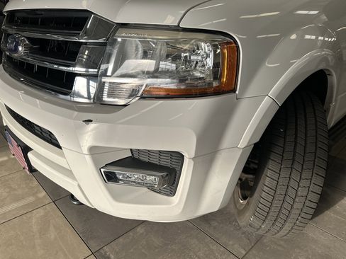 Used 2016 Ford Expedition XLT w/ Equipment Group 202A image 17