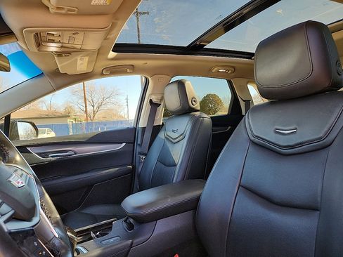 Used 2019 Cadillac XT5 Luxury image 12