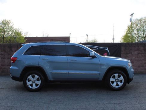 Used 2012 Jeep Grand Cherokee Laredo image 5