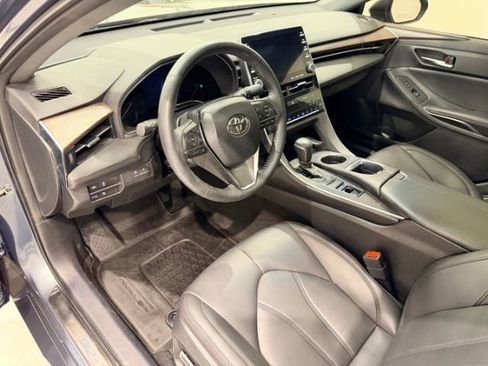 Used 2022 Toyota Avalon XLE w/ Moonroof Package image 24