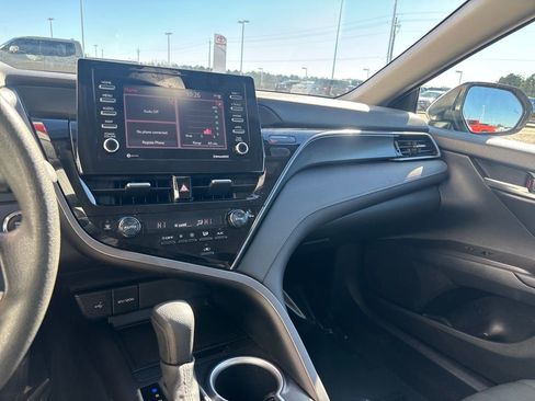 Used 2024 Toyota Camry LE image 15