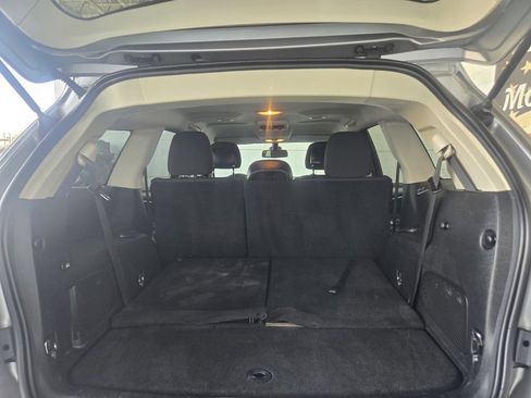 Used 2018 Dodge Journey SXT image 39