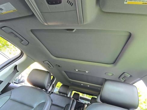 Used 2019 GMC Acadia SLT AWD/4WD image 5