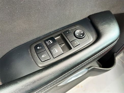 Used 2022 Dodge Challenger GT w/ Blacktop Package image 17