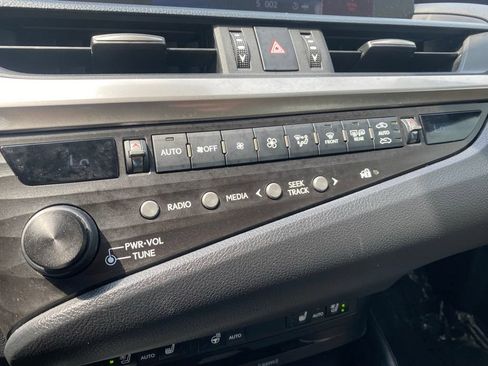 Used 2020 Lexus ES 350 w/ Premium Package FWD image 22