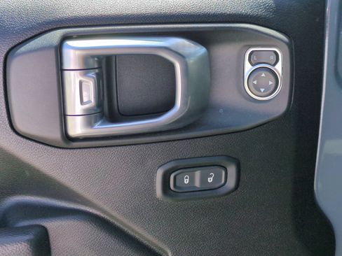 Used 2024 Jeep Wrangler Sport AWD/4WD image 15