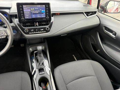 Used 2021 Toyota Corolla LE FWD image 5