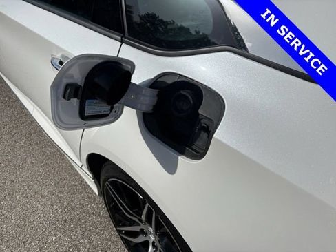 Used 2022 Honda Accord Touring image 18