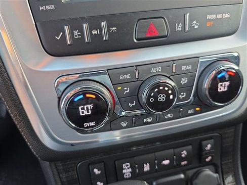 Certified 2016 GMC Acadia SLT w/ Open Road Package image 17