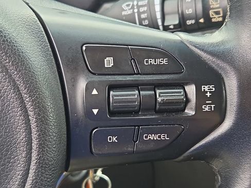 Used 2016 Kia Sorento EX AWD/4WD image 25