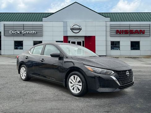 Used 2025 Nissan Sentra S image 1