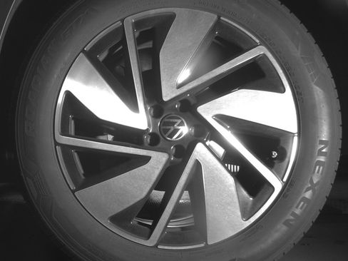 Used 2025 Volkswagen Atlas SE image 13