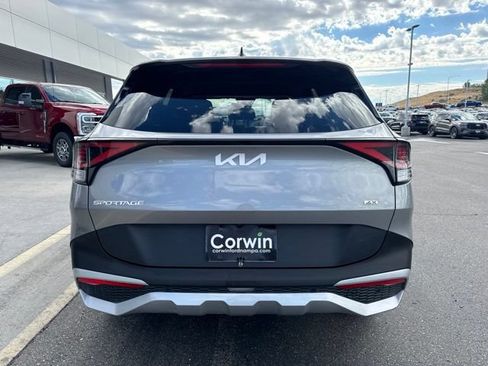 Used 2023 Kia Sportage LX AWD/4WD image 5
