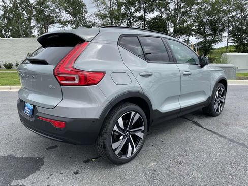 New 2026 Volvo XC40 B4 Plus w/ Protection Package Premier image 32
