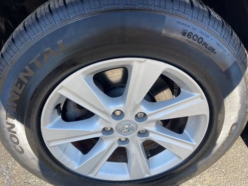 Used 2012 Toyota Highlander 4WD w/ Tech Pkg image 26