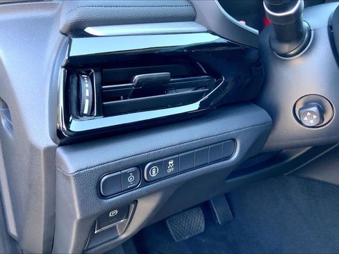 Used 2024 Acura MDX FWD image 33